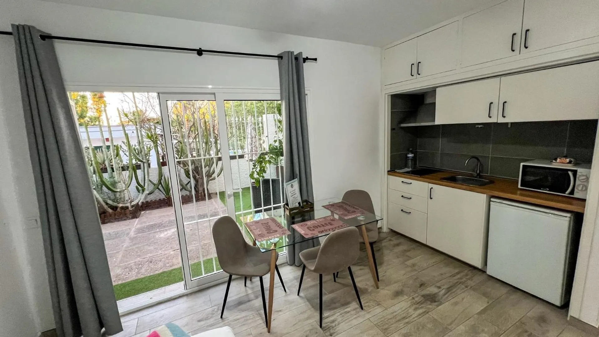 Eureka! Bravo'S House Apartment Costa Del Silencio Spain
